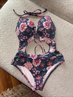 Shade and Shore Floral One-Piece Swimsuit